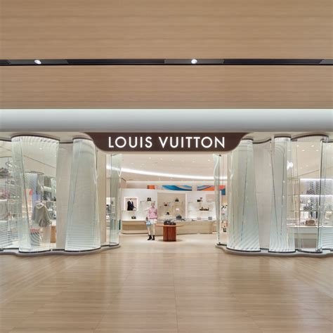 lv bags kansai airport|LOUIS VUITTON Kansai International Airport.